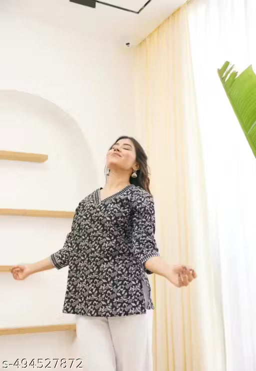 Women's Trending Rayon Printed Black Short Kurti