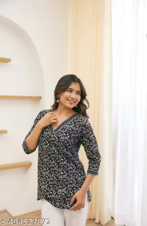 Women's Trending Rayon Printed Black Short Kurti